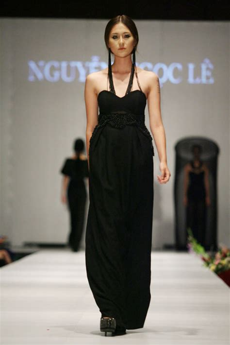 Nhìn lại hành trình nhan sắc của hot girl Hà Lade sau 5 năm