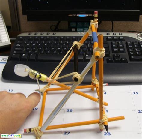 Simple DIY Catapult Toy