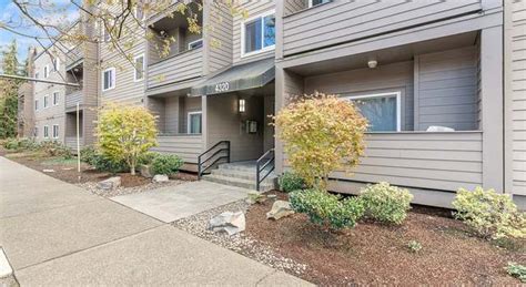 4320 SW Corbett Ave 210 Portland OR 97239 MLS 18293852 Redfin