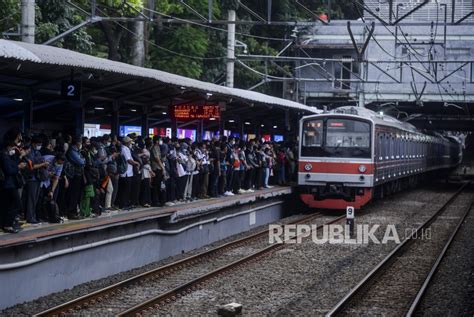 Rencana Kenaikan Tarif Krl Commuter Line Pada Tahun Republika Online