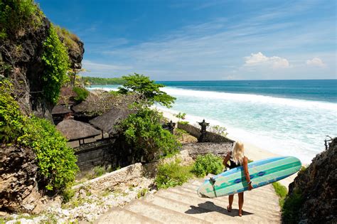 10 Best Yoga And Surf Retreats in Bali (2024) - Everything Yoga Retreat