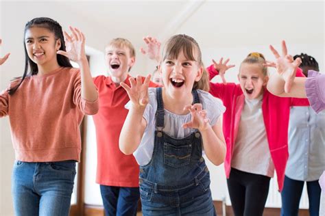 Animations jeunesse et activités sportives à l année