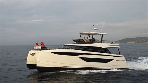 Nouveau Prestige Yachts M Catamaran Visite Compl Te Avec Moteur