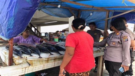 Imbas Cuaca Buruk Harga Ikan Di Kupang Melambung Tinggi Pos Kupang