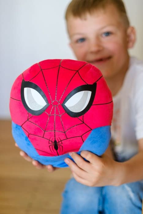 Köp TY Marvel Squishy Beanies Spiderman 25 cm på babyland se