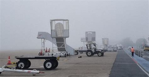 Voos são cancelados por neblina no aeroporto de Navegantes