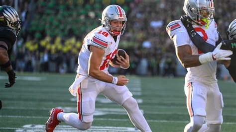 Ohio State Buckeyes Qb Makes Brutal Mistake On Final Play Vs Oregon