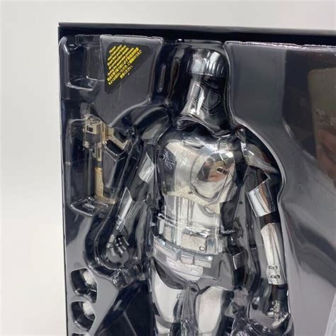 Hot Toys Captain Phasma Figure Movie Masterpiece Ubuy India