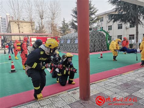 【新春走基层】 消防员的春节：坚守岗位让“平安”不打烊（组图） 消防尖兵 渭南政法网