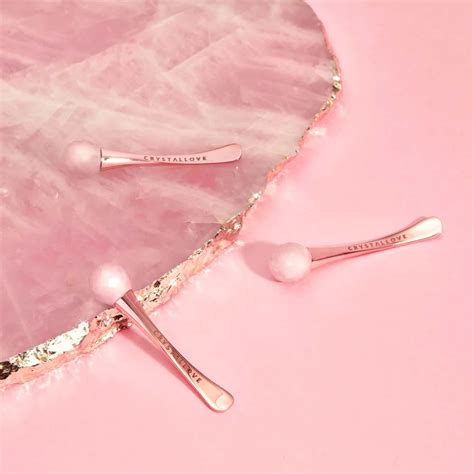 Crystallove 3d Eye Massager With Rose Quartz And Cream Applicator Fina