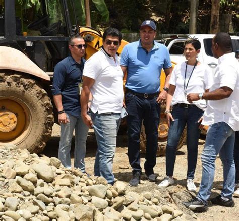 Caasd Avanza Trabajos Para Ofrecer Agua Potable A M S De Mil