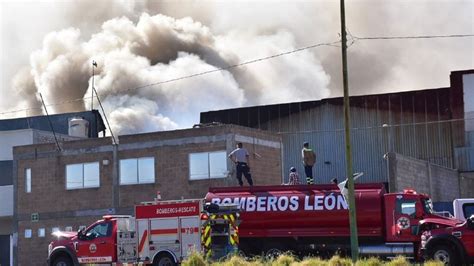 Ale Gutiérrez se compromete a mejorar sueldo de Bomberos en León