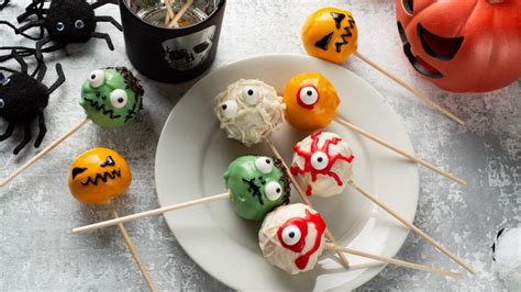 Easy Halloween Cake Pop Decorating