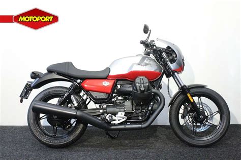 Moto Guzzi V 7 Naked In Zwart Nieuw In LEEK Voor 12 199