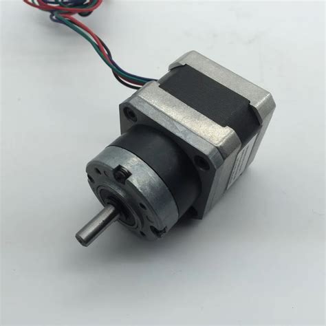 SM42HT47 1684 Nema 17 Bipolar DC Stepper Motor With Holding Torque 5kg