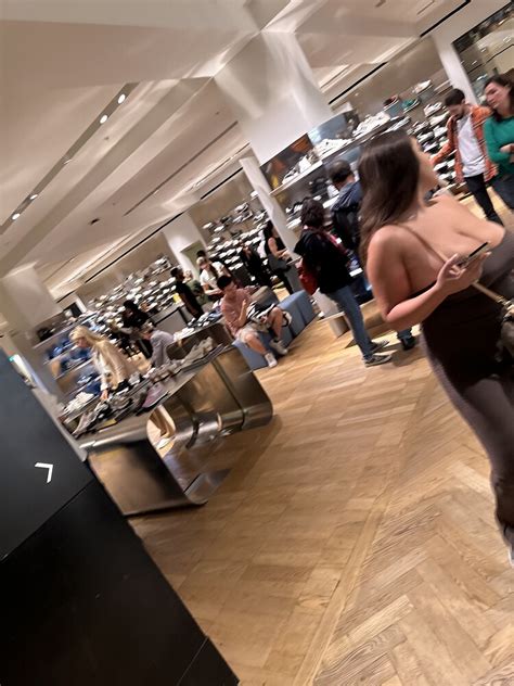 GIANT TITS At Shopping Boobs Forum