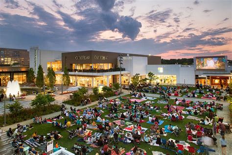 Oakbrook Center Mall Renovation - Reed Burkett Lighting Design