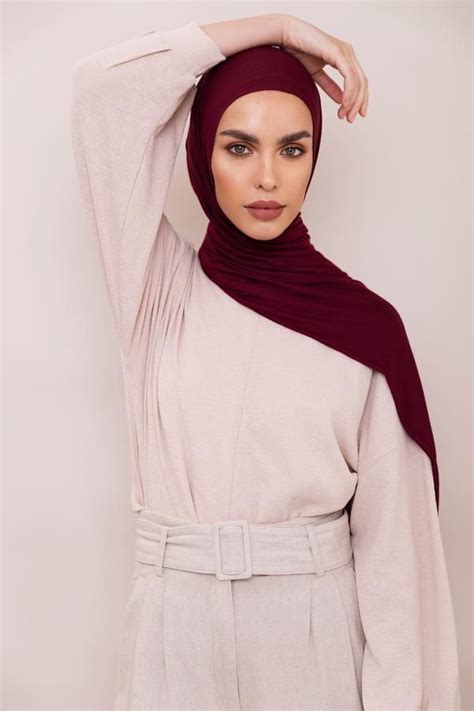 Custom Designed Pratical Comfortable And Chic Hijabs We Carry The