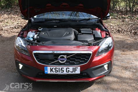 Volvo V40 Cross Country D3 Lux Nav Review 2016 Cars Uk