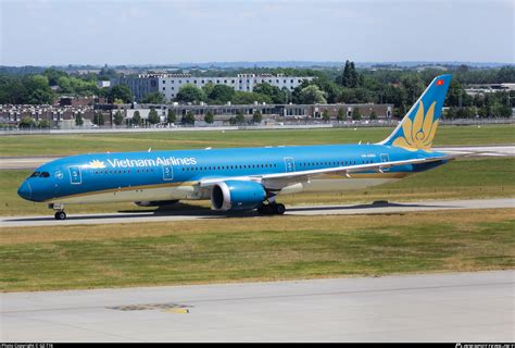 VN A863 Vietnam Airlines Boeing 787 9 Dreamliner Photo By GZ T16 ID