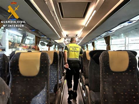 La Guardia Civil de Aragón intensifica los controles de autobuses para