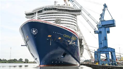 Carnival Jubilee Meyer Werft Baut Spektakuläres Achterbahn