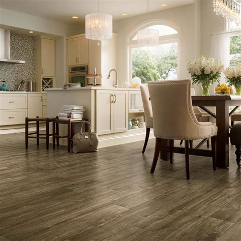 Luxury Vinyl Plank Flooring Ideas - Photos & Ideas | Houzz