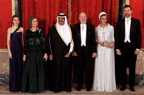 Spain's first family hosts gala dinner for Qatar's Emir - Arabian ...