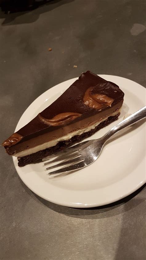 Caff Nero United Kingdom Chocolate Salted Caramel Cheesecake Review