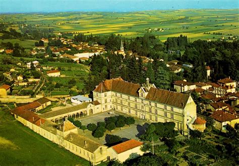 La Côte Saint André Château LouisXI Carte postale ancienne et vue d