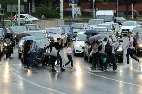 Pogoda Na Dolnym L Sku Od Poniedzia Ku Ch Odniej I Deszczowo W