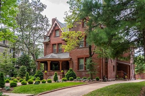 WESTMORELAND PLACE