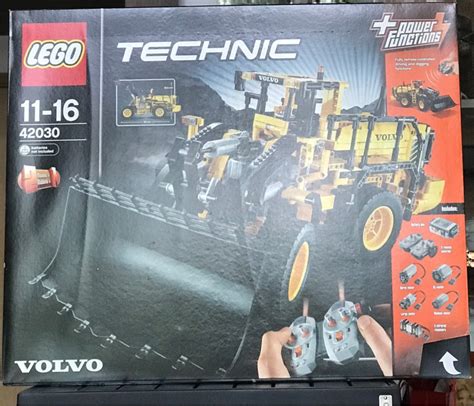 Lego Technic 42030 [Volvo L350F Wheel Loader], Hobbies & Toys, Toys ...