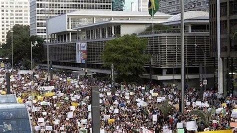 Milhares Protestam No Brasil Contra Amea A De Golpe Comunista E Fraude