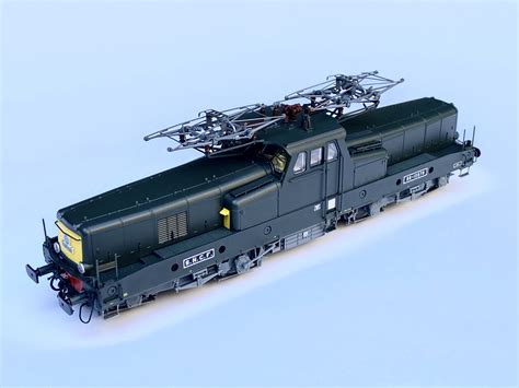 Locomotive électrique BB12079 SNCF verte dépôt de LENS DCC SOUND JOUEF