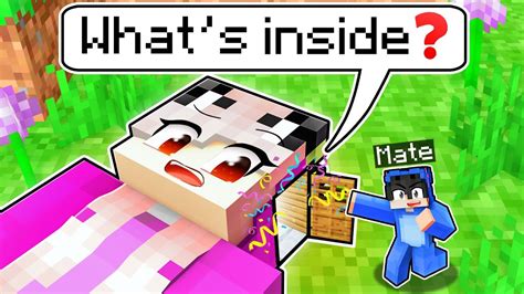 What S Inside Kiki In Minecraft Youtube