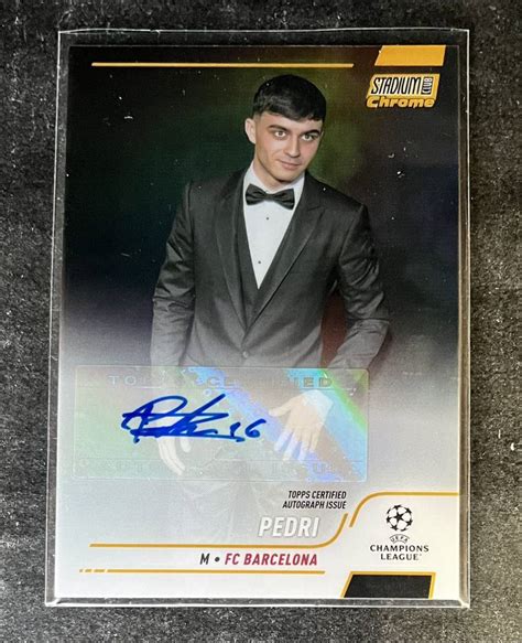 未使用に近い最新 2021 22 Topps Stadium Club Chrome Pedri FC Barcelona Auto 50