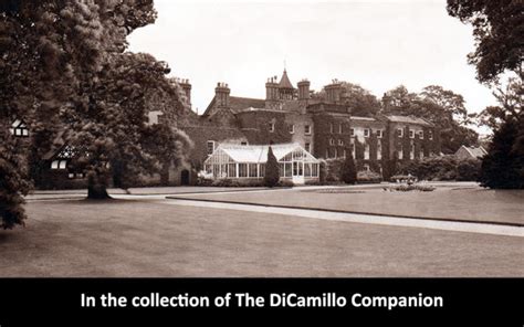 Wythenshawe Hall (Wythenshawe Park) - DiCamillo