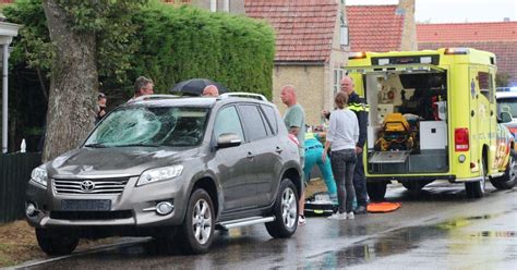 Fietser Overlijdt Na Aanrijding Terschelling Binnenland Telegraaf Nl