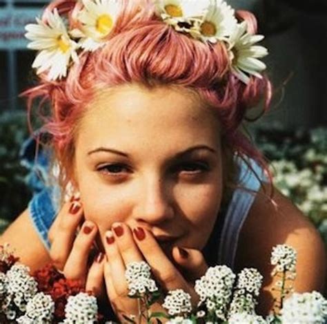 Makeup Trends Drew Barrymore 90s Drew Barrymore Style Amphi Festival