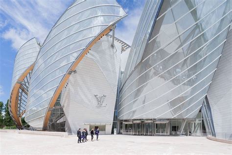 Frank Gehry Louis Vuitton Flagship Iucn Water