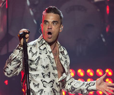 Robbie Williams reveals his battle with arthritis