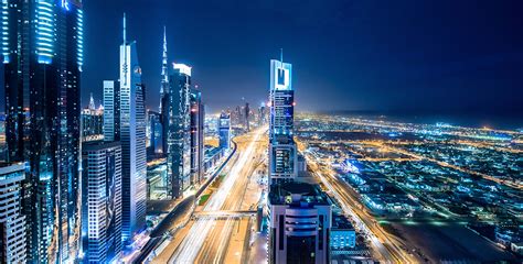 Learn How Dubai is Becoming a Global Hub for Data Centers in UAE | Purple Rock Blogs