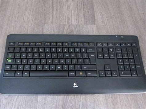 The Logitech Wireless Illuminated Keyboard K800 Review GadgetNutz