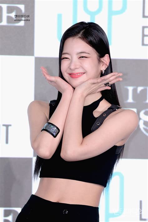 Itzy 있지 리아 리아꽃 활짝 [em포토]