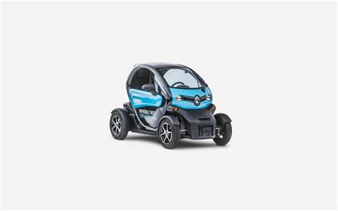 Widok 360 Twizy Renault vs Benzyna SCR KM DSG-7 Manualna-6 I TSI 2020