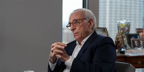 Nelson Peltz Plans Proxy Fight Against Disney - WSJ