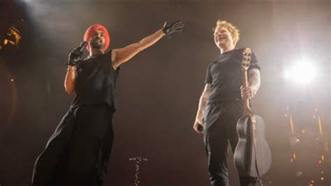 Watch Ed Sheeran Sang Lover With Diljit Dosanjh Madness At Mumbai