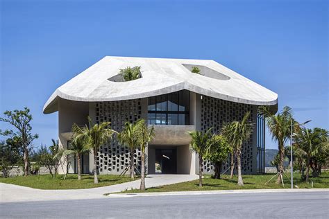 The Kaleidoscope building features a conical roof that adapts severe ...