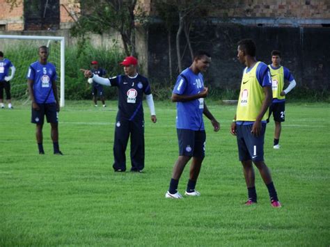 Bahia faz penúltimo treino antes da estréia